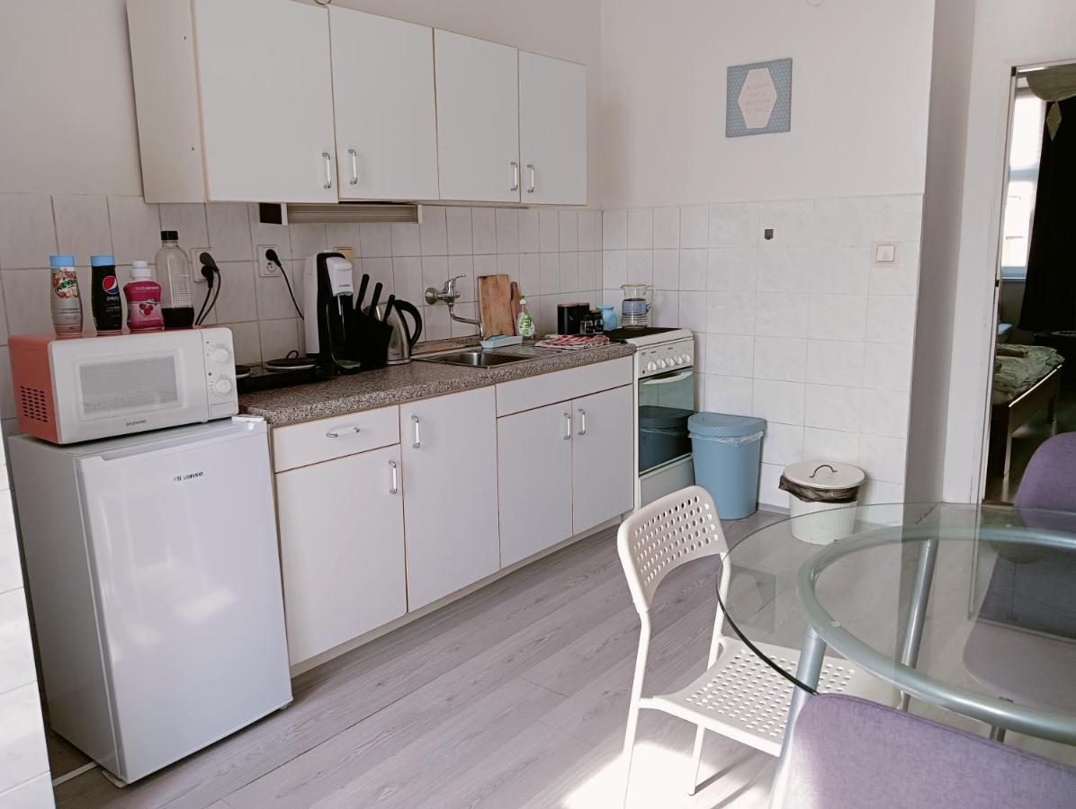 Apartman Hybesova Lägenhet Brno Exteriör bild